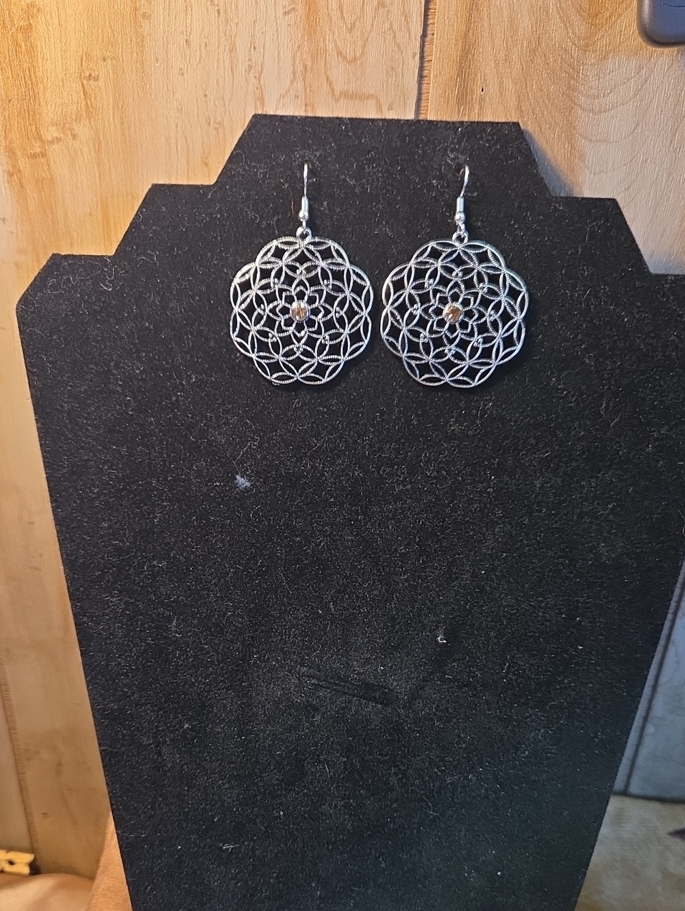 Delicate Silver Filigree Drop Earrings - Floral Lotus Design